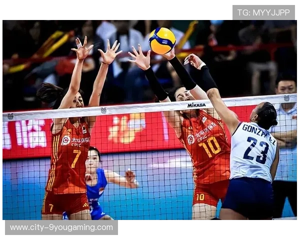 女排队的快攻战术成功打穿对手防线